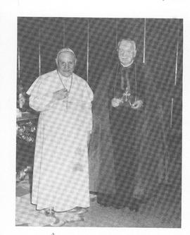 Mgr J.A. Desmarais reçu en audience privée par le Pape Jean XXIII.